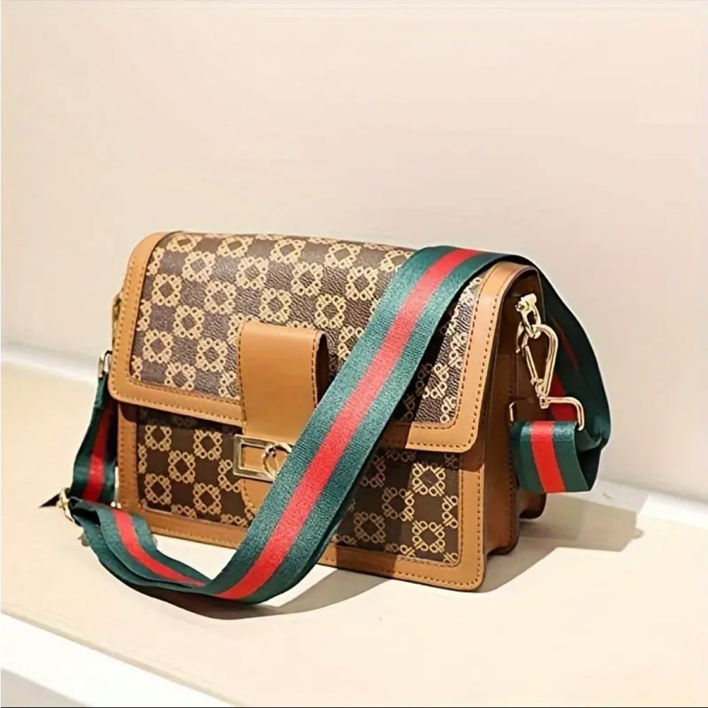 GOLD BUCKLE❤️💚Unbranded Wide Adjustable Purse Strap - Picture 5 of 6